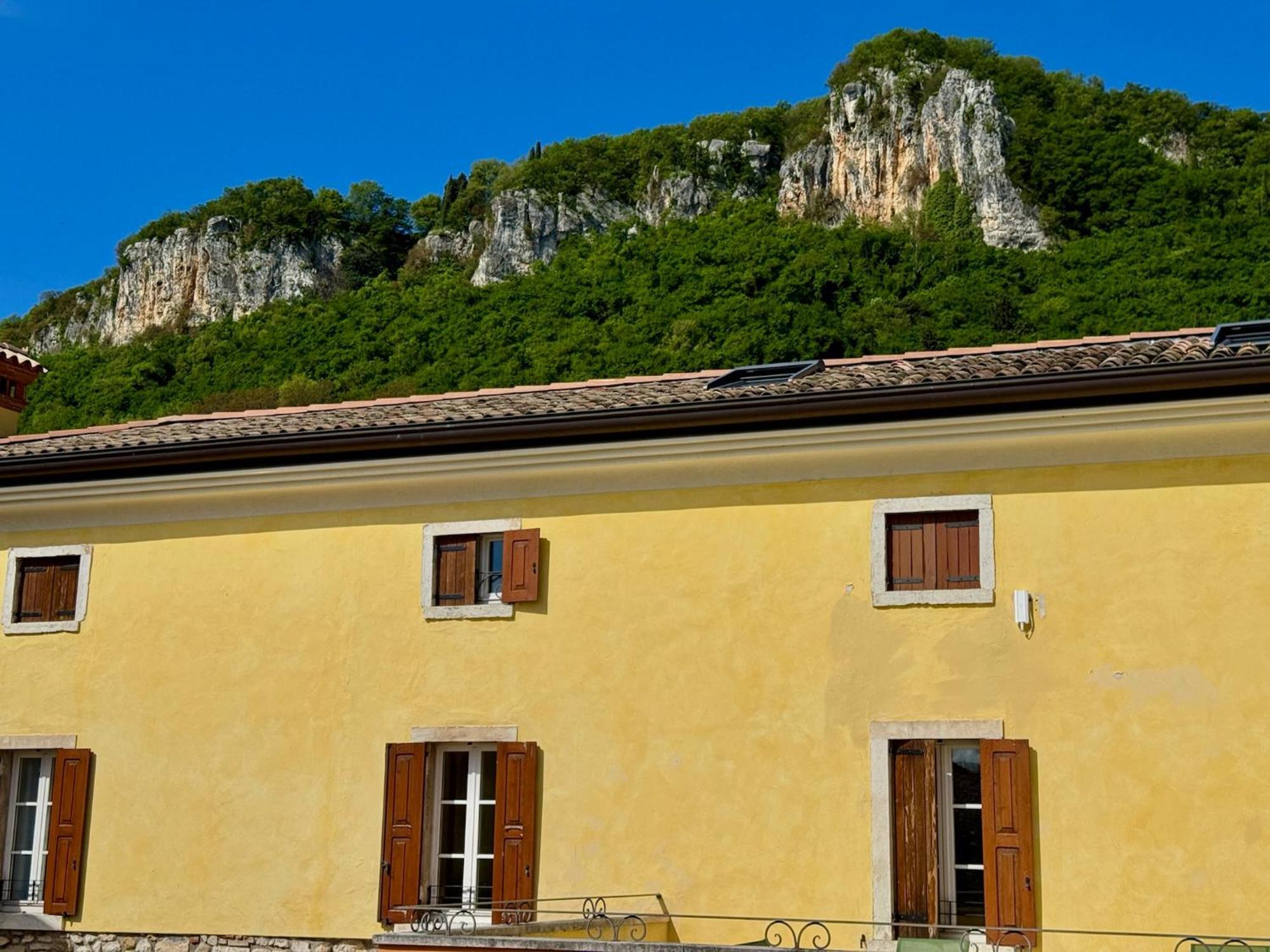 Corte Impero Hotel & Restaurant Affi Esterno foto