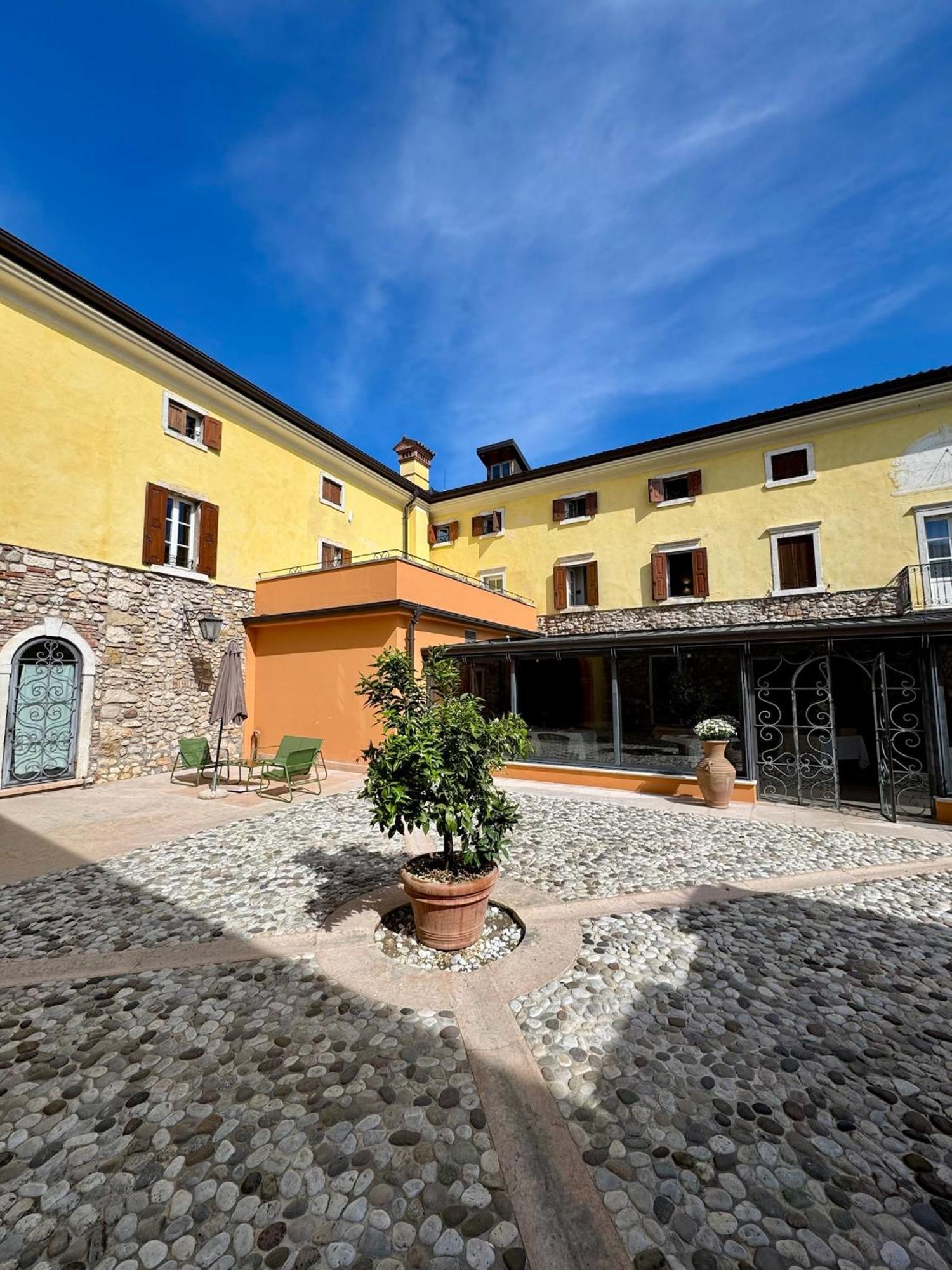 Corte Impero Hotel & Restaurant Affi Esterno foto