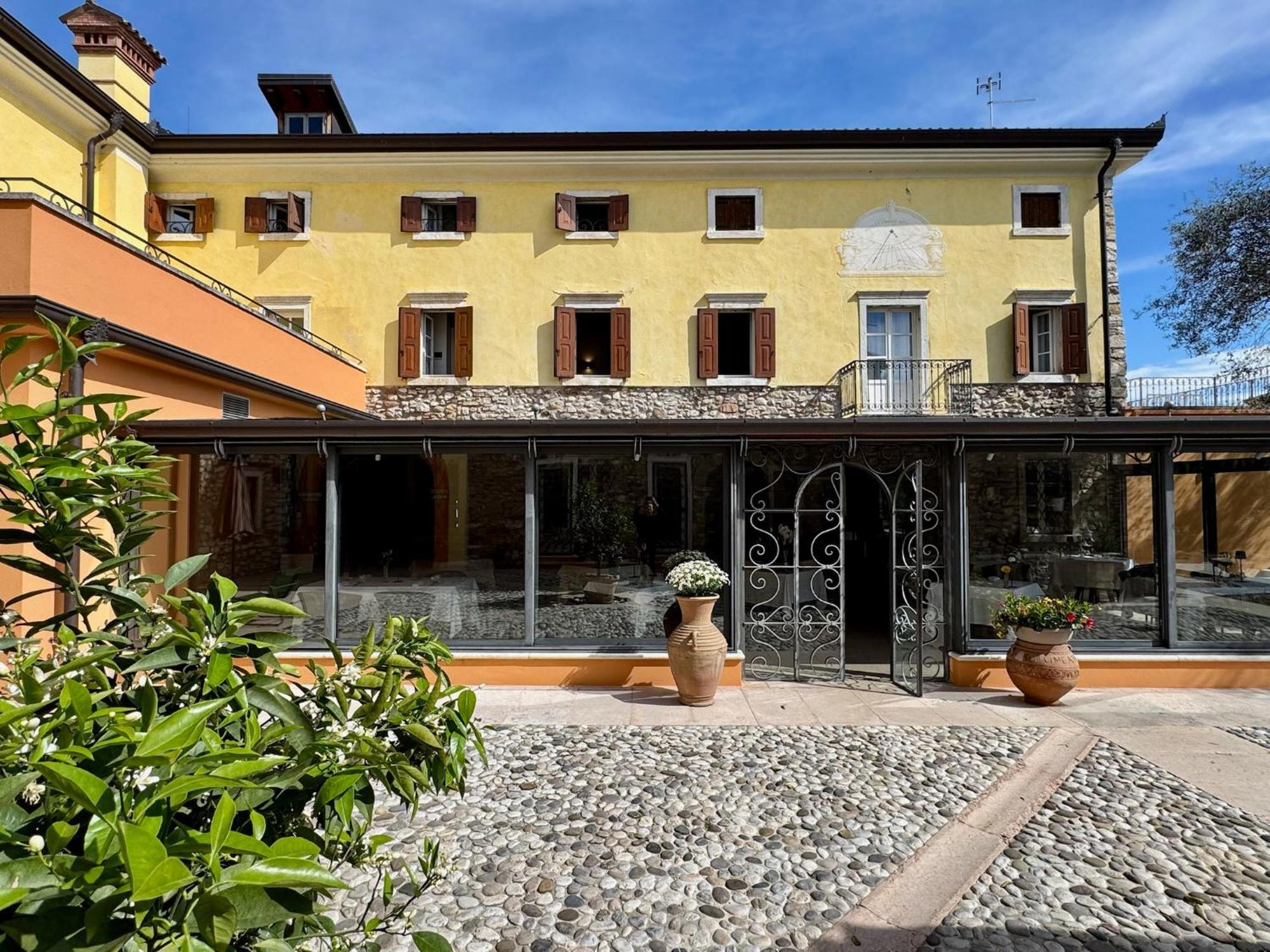 Corte Impero Hotel & Restaurant Affi Esterno foto